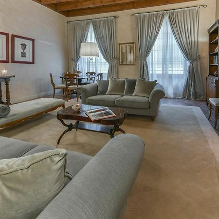 Palazzo Medici Apartments Флоренция Экстерьер фото